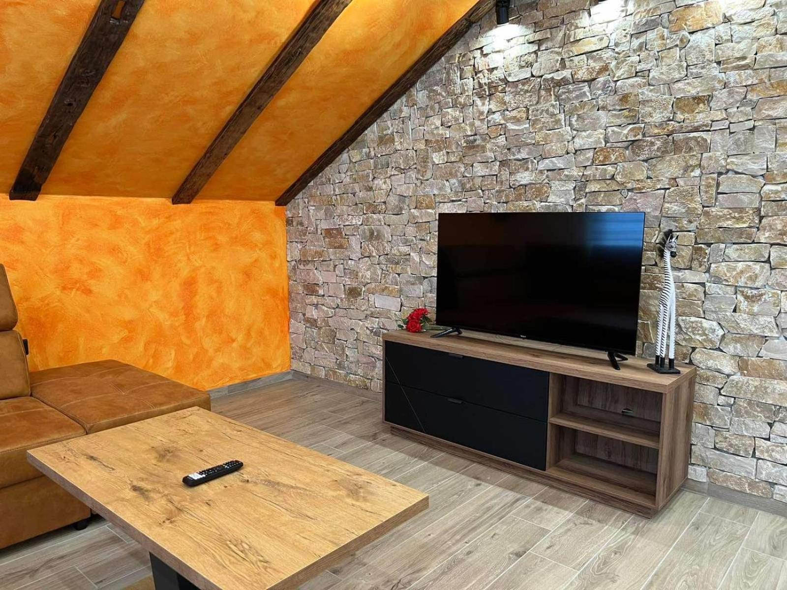 Motel Pizzeria Actros Nova Topola 外观 照片